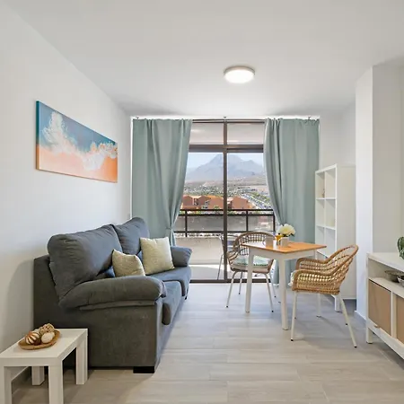 Apto Sasha Cristianos Арона