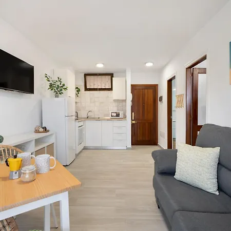 Apto Sasha Cristianos Apartamento